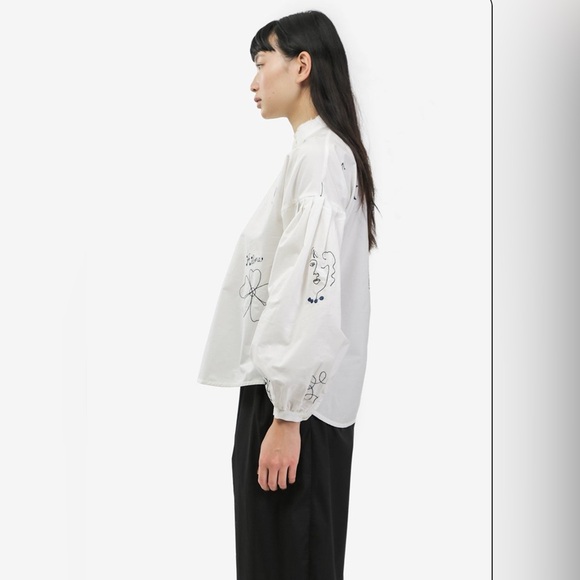 Mr. Larkin Poppy Hilma
Embroidery Shirt Floral Embroidered White Blouse - Picture 6 of 13